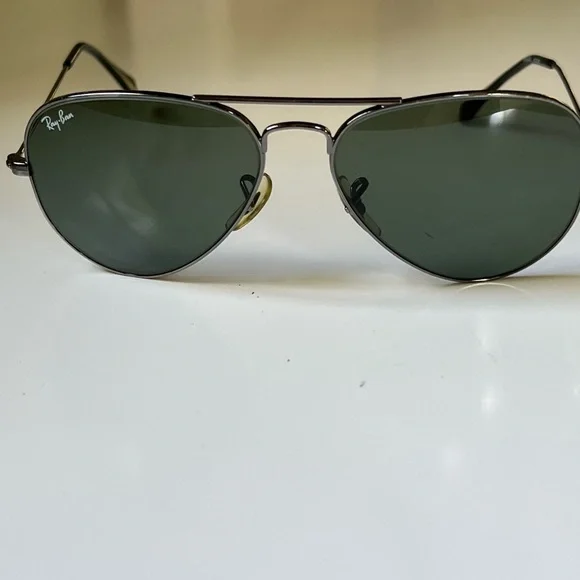 Ray-Ban Aviator Sunglasses - Picture 1 of 4